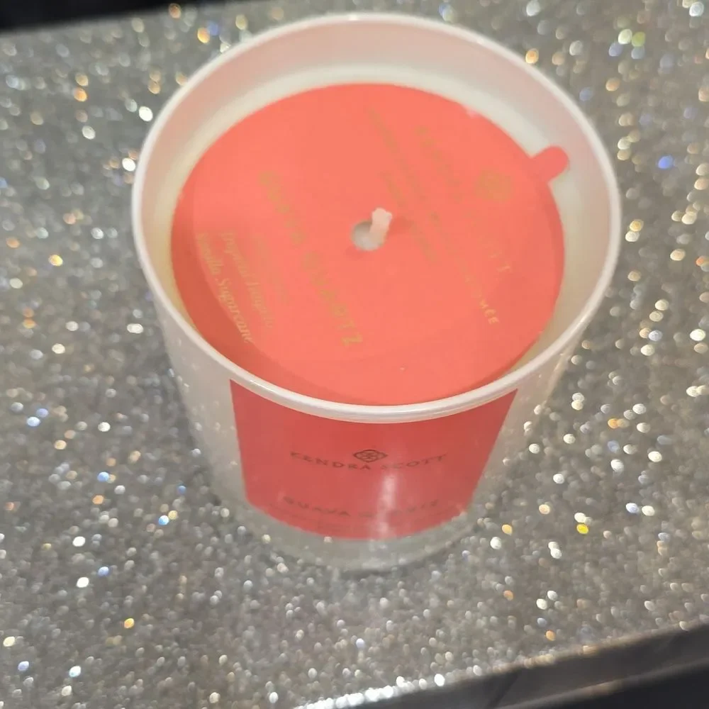 Kendra‎ Scott Guava Quartz Candle